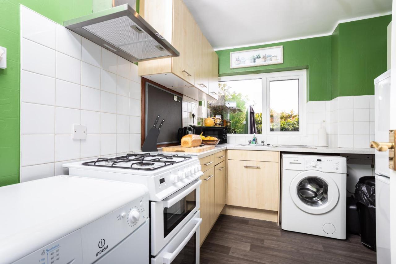 Perfect For Contractors - Canterbury - Free Parking - Ultra Wifi ภายนอก รูปภาพ